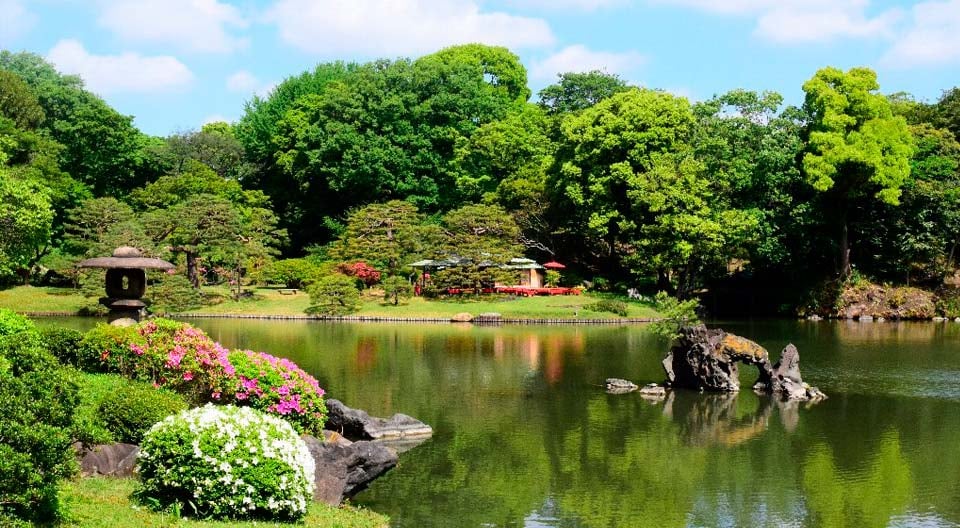 六義園
