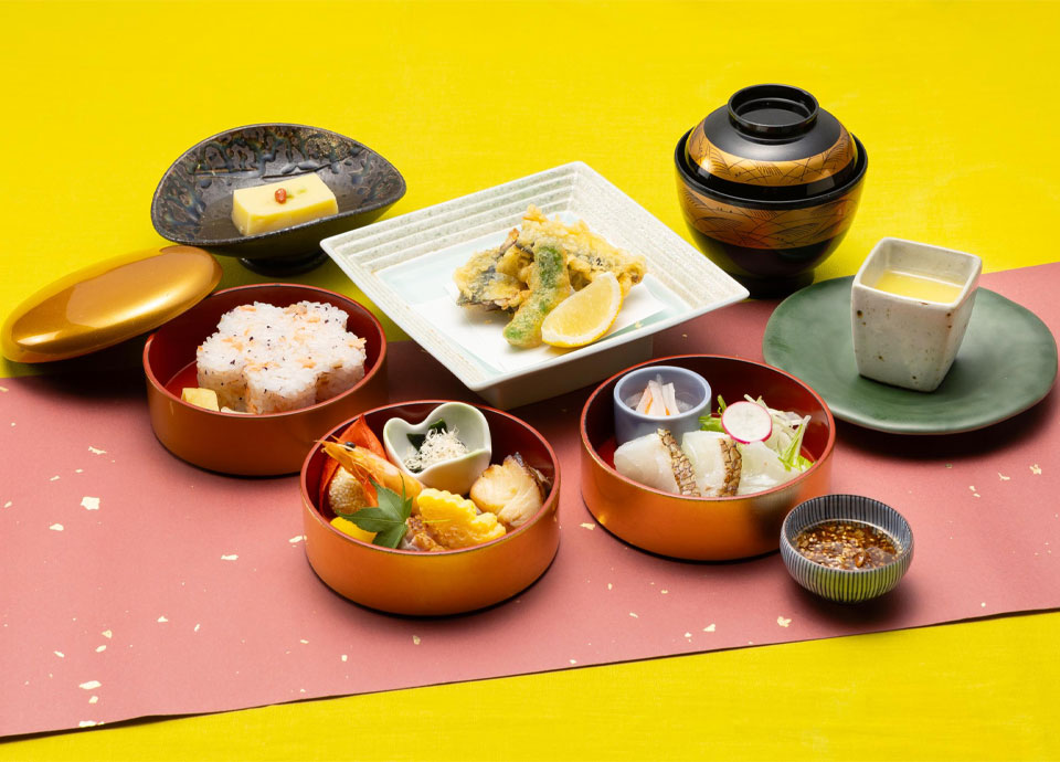 鯉城三段重<br>（ワンドリンク付）