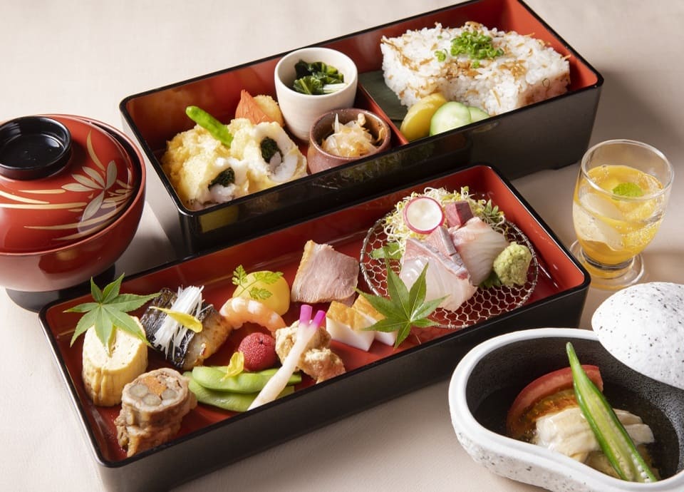 ランチ 日本料理 鯉城 レストラン バー リーガロイヤルホテル広島