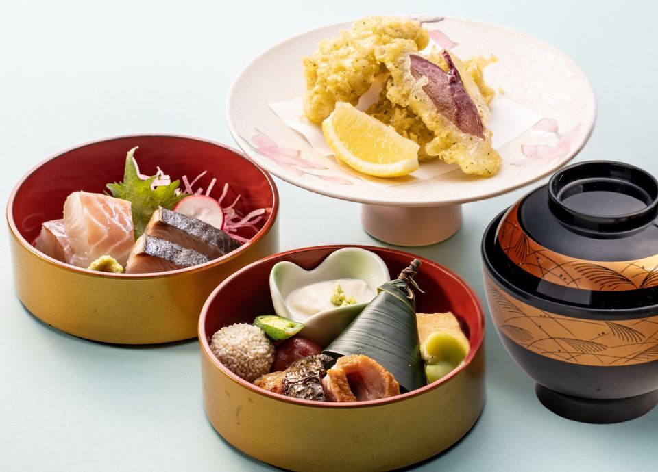 鯉城三段重<br>（ワンドリンク付）
