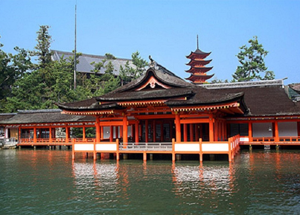 宮島・厳島神社（イメージ）