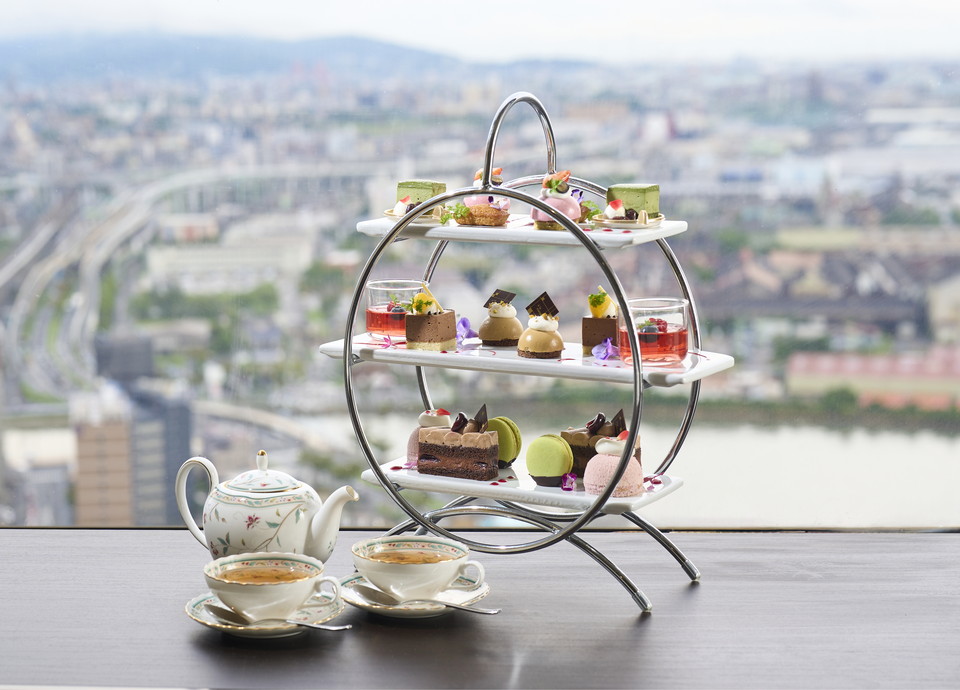 ランチコース・［平日限定］黒毛和牛とアフタヌーンティーランチ