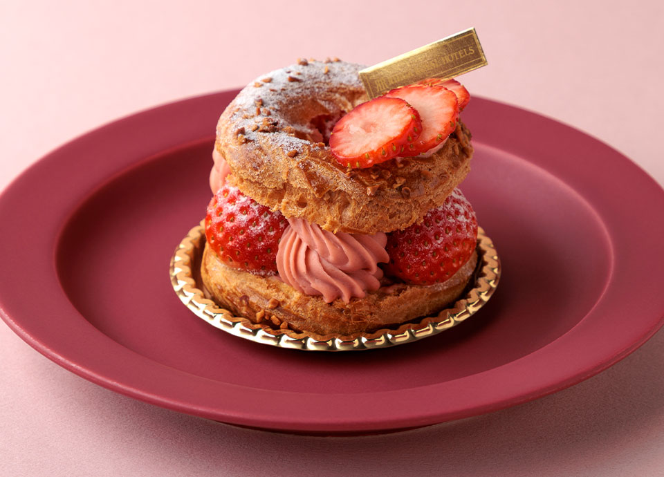 いちごのパリブレスト