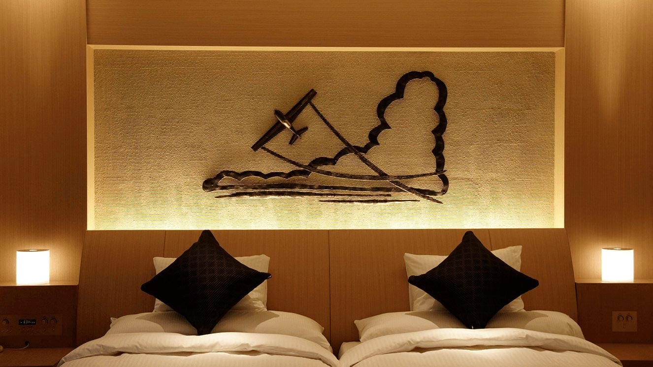 リーガロイヤルホテル（大阪）空フロア・テーマ光と影　デラックスツイン サムネイル画像
