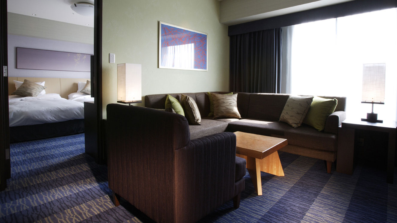 リーガロイヤルホテル（大阪）海フロア・テーマ森　スイート サムネイル画像
