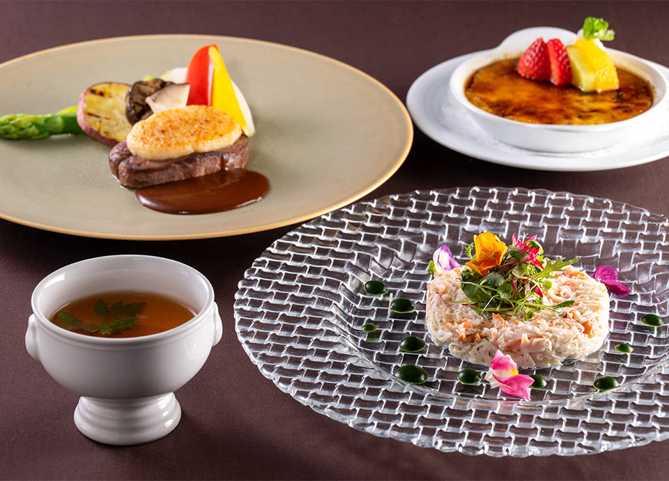 ［11・12月］<br class = 'sp_only'>ディナーコース　<br>メイン料理「牛フィレ肉のステーキ」