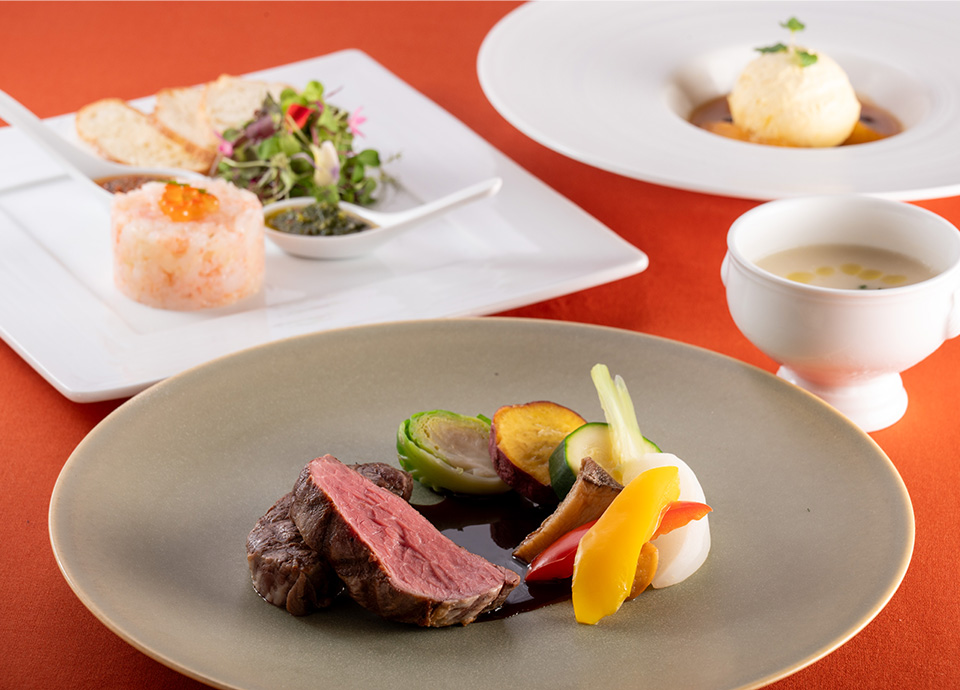 ［1・2月］<br class = 'sp_only'>ディナーコース　<br>メイン料理「黒ビール風味の牛フィレ肉のグリエ」