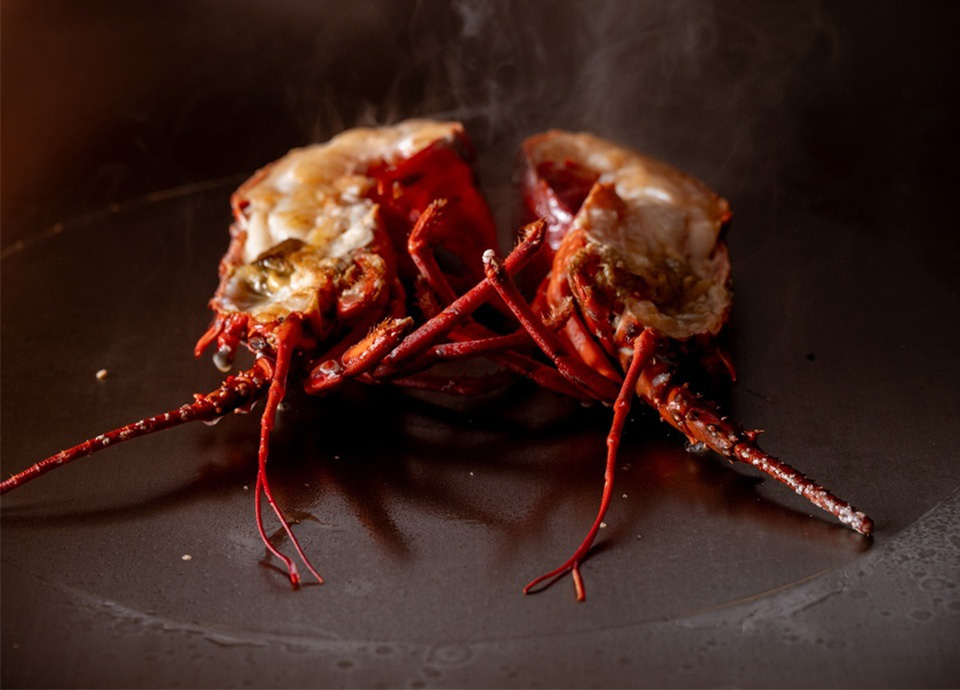 ［1・2月］<br class = 'sp_only'>仙台牛と国産イセエビのディナーコース