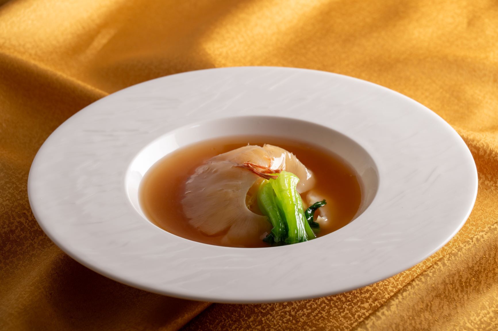 「ふかひれ姿煮込み」イメージ