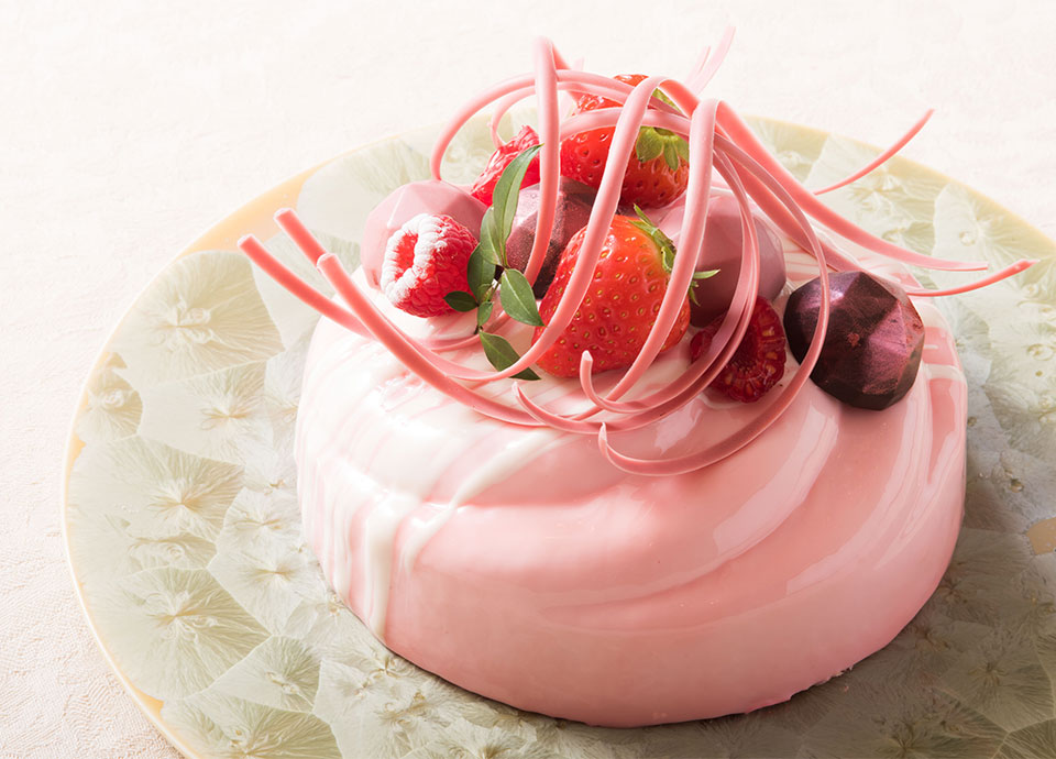 ルビーチョコレートと苺のムース