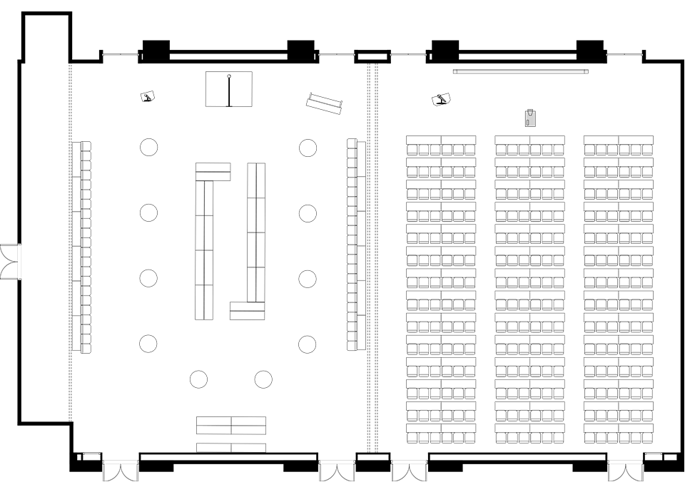 Ⅰ：スクール <br class='sp_only'>252席<br>Ⅱ：立食パーティ