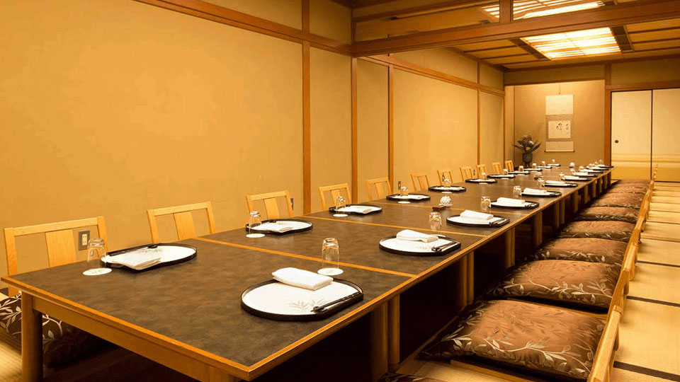 月の間＋花の間